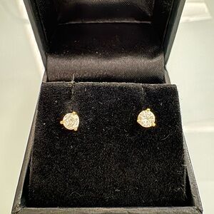 14k Yellow Gold Diamond Stud Earrings